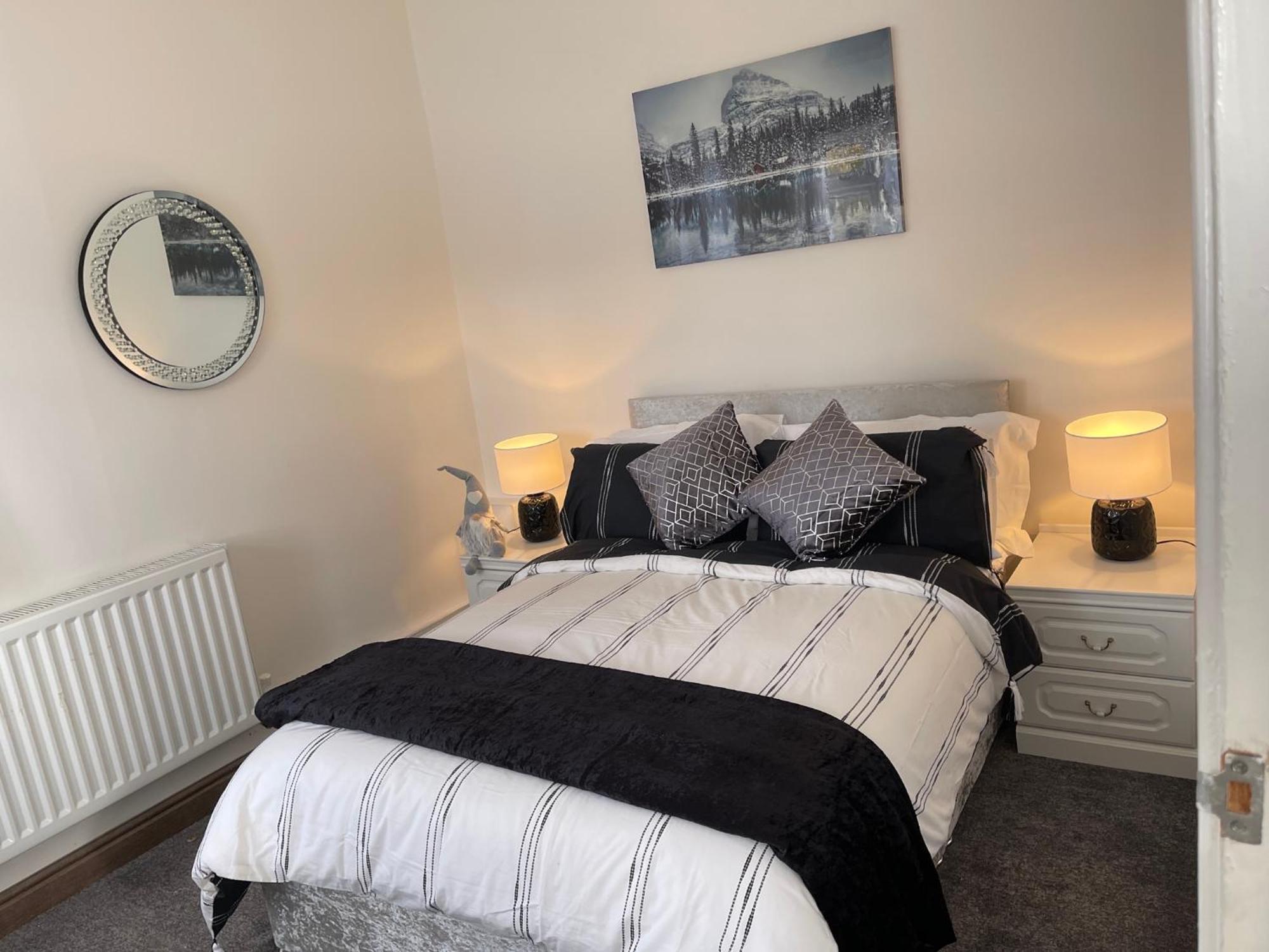 Tollgate House - Luxury Cozy Cottage - Huge Hot Tub - Alton Towers Cheadle (Staffordshire) Exterior foto